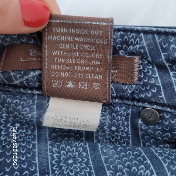 Paige Dark Wash Jeans size 27 - Picture 7 of 13